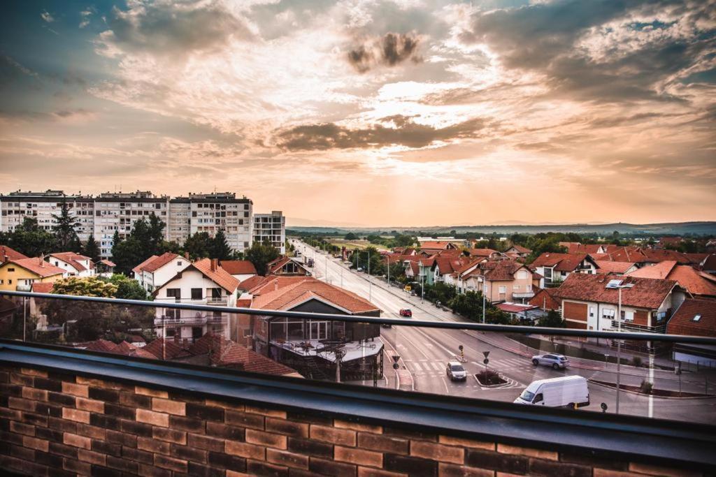 Sky Apartmani & Spa Λέσκοβατς Εξωτερικό φωτογραφία